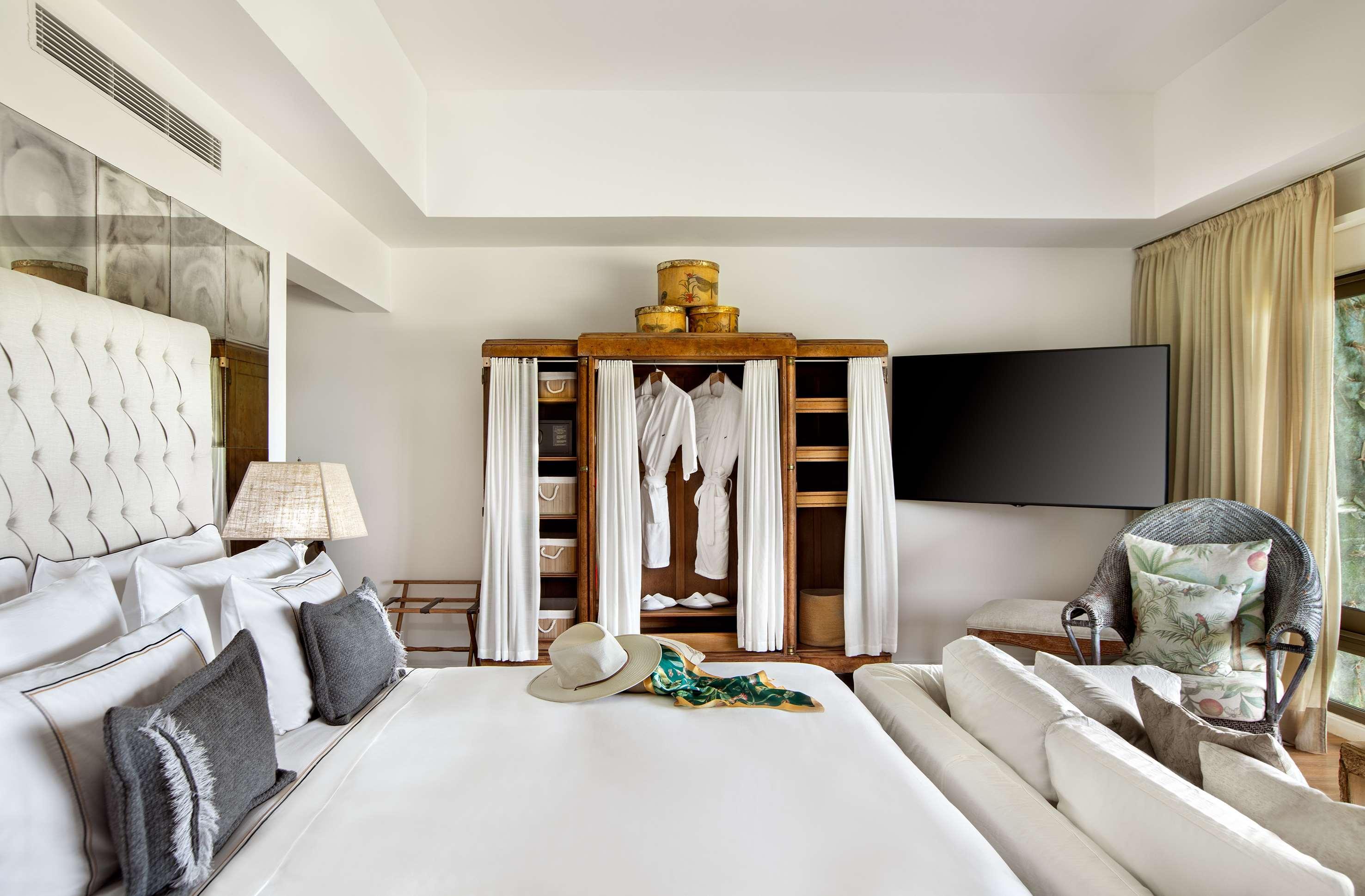 Gran Meliá Iguazú Hotel Puerto Iguazu Bagian luar foto A bedroom at the hotel