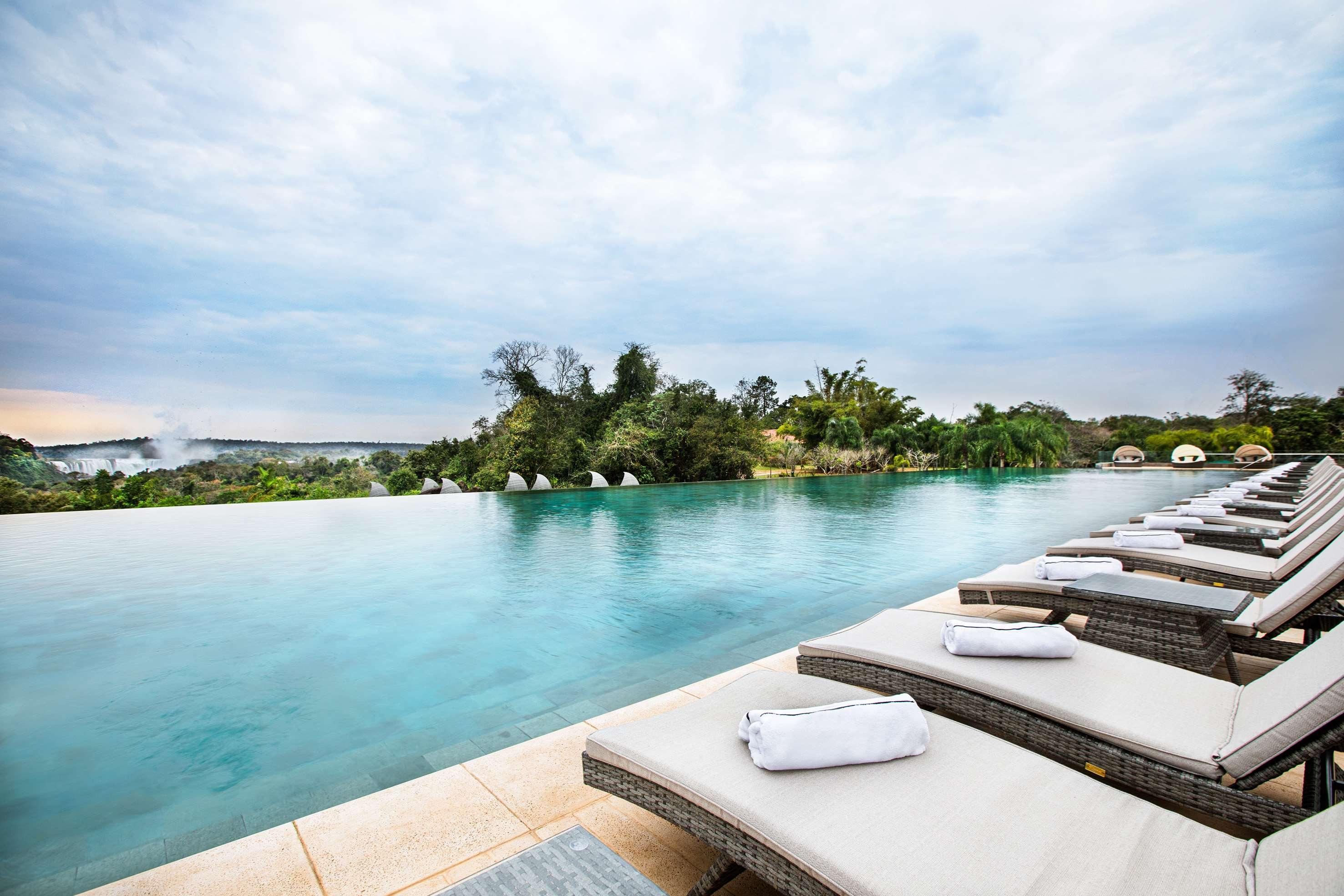 Gran Meliá Iguazú Hotel Puerto Iguazu Bagian luar foto Infinity pool at the Kempinski Seychelles