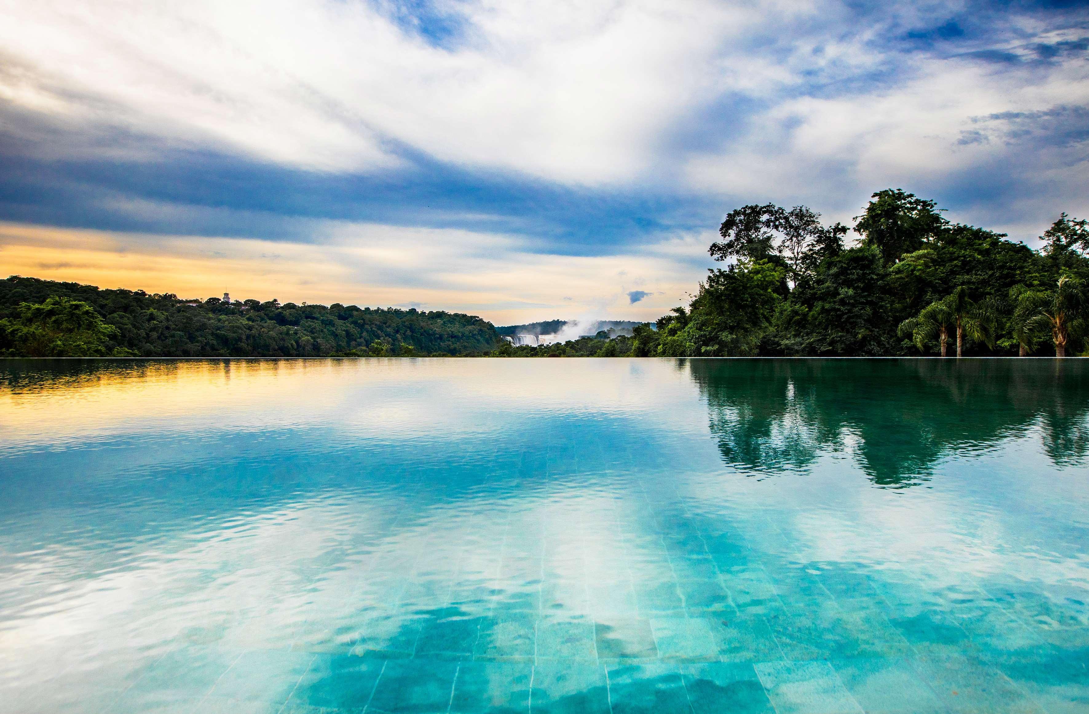 Gran Meliá Iguazú Hotel Puerto Iguazu Bagian luar foto The Blue Lagoon